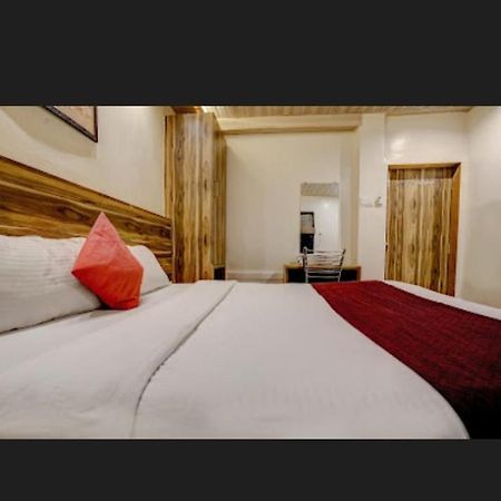 Hotel Green Park Мумбаи Экстерьер фото